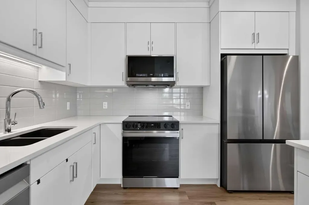 125 Wolf Hollow Crescent SE Calgary AB T2X 5W9