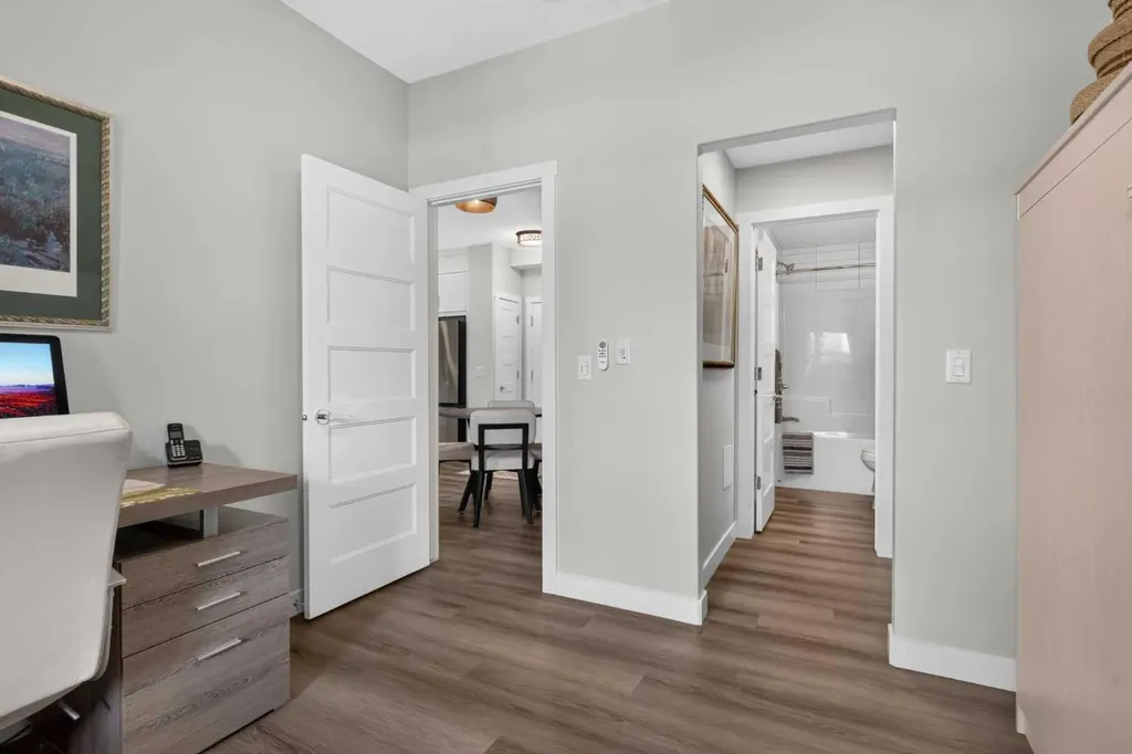 125 Wolf Hollow Crescent SE Calgary AB T2X 5W9