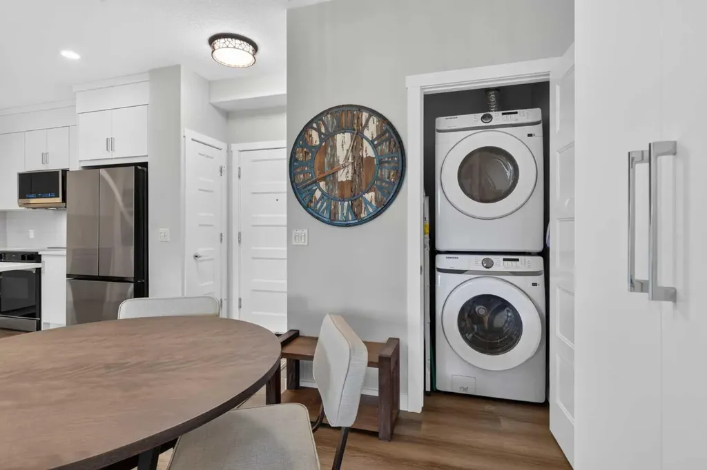 125 Wolf Hollow Crescent SE Calgary AB T2X 5W9