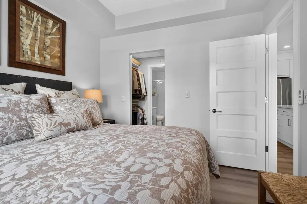 125 Wolf Hollow Crescent SE Calgary AB T2X 5W9