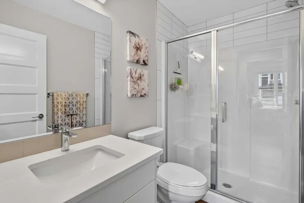 125 Wolf Hollow Crescent SE Calgary AB T2X 5W9