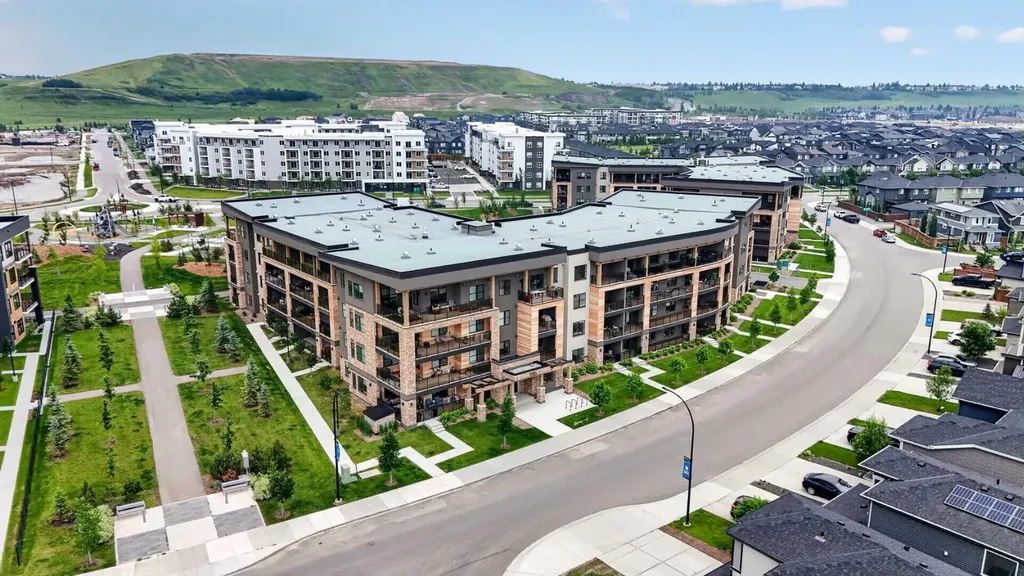 125 Wolf Hollow Crescent SE Calgary AB T2X 5W9