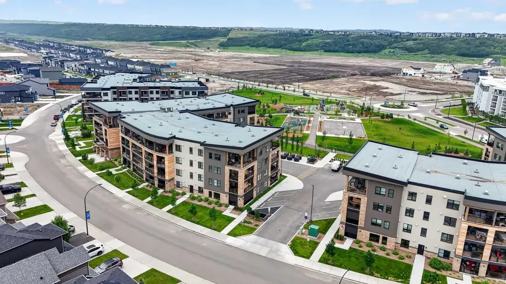 125 Wolf Hollow Crescent SE Calgary AB T2X 5W9
