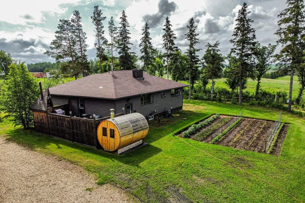 430042 Range Road 220 Rural Ponoka County AB T0B0H0