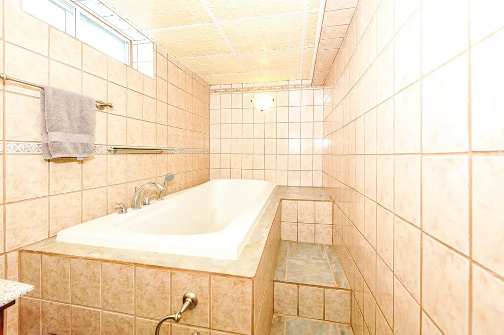430042 Range Road 220 Rural Ponoka County AB T0B0H0