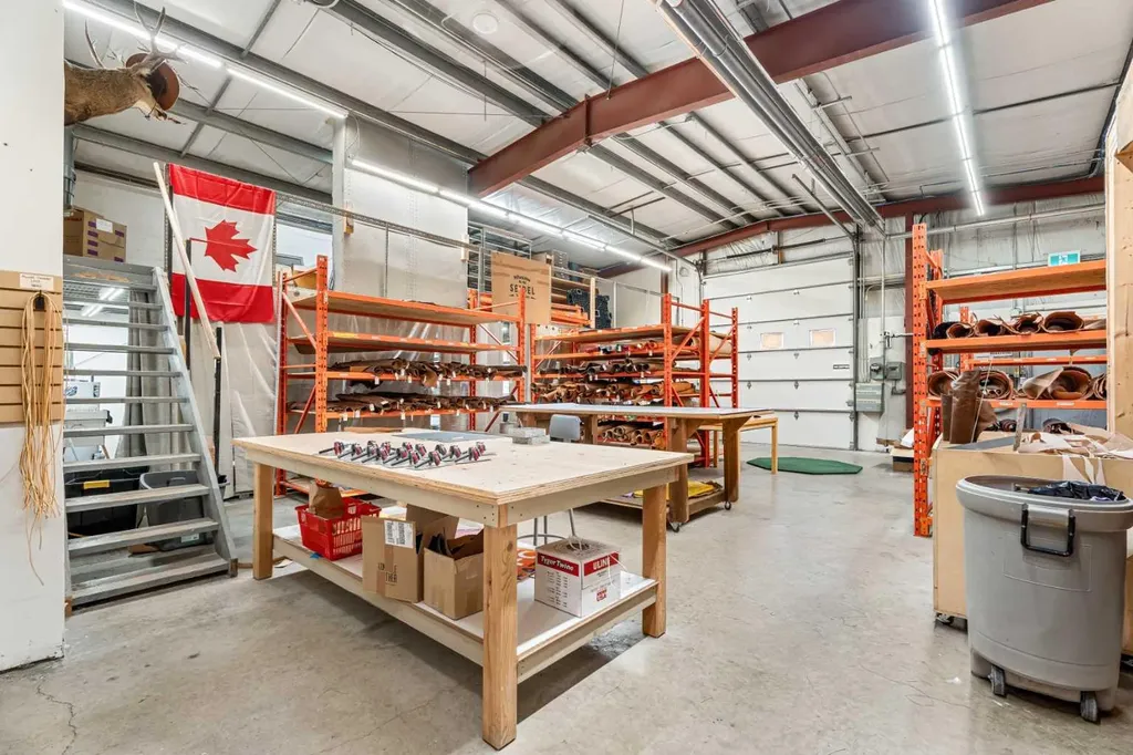206 Stockton Avenue Okotoks AB T1S 1B1