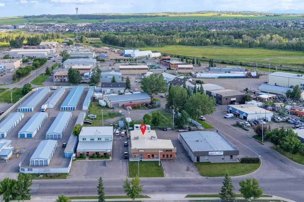 206 Stockton Avenue Okotoks AB T1S 1B1