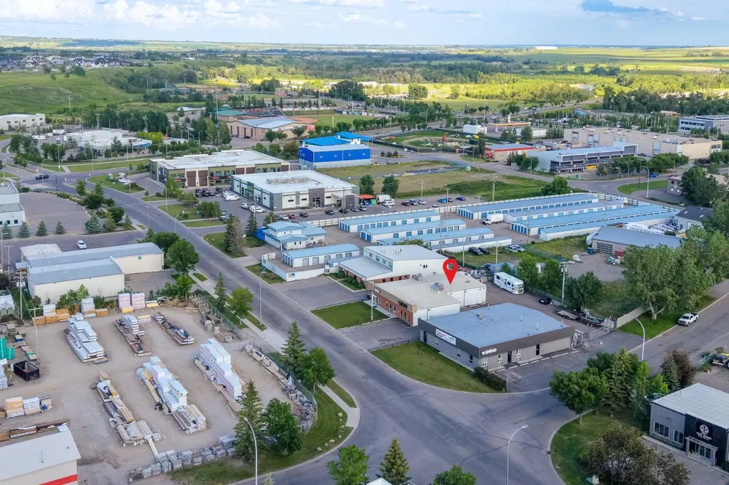 206 Stockton Avenue Okotoks AB T1S 1B1