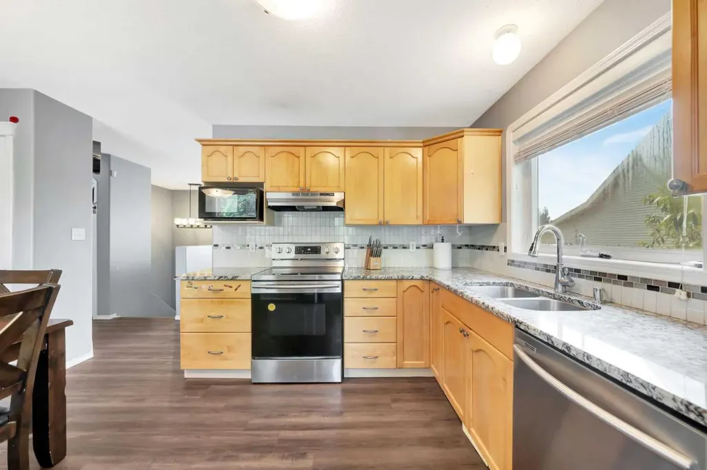 4508 39 Street Lloydminster SK S9V 2B9