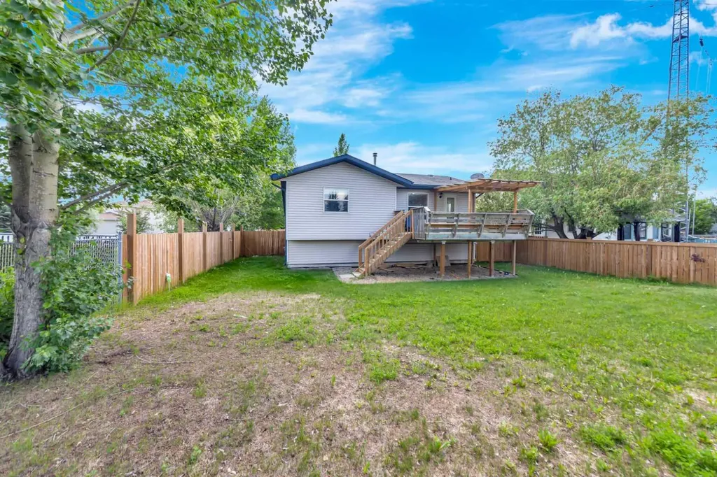 4508 39 Street Lloydminster SK S9V 2B9