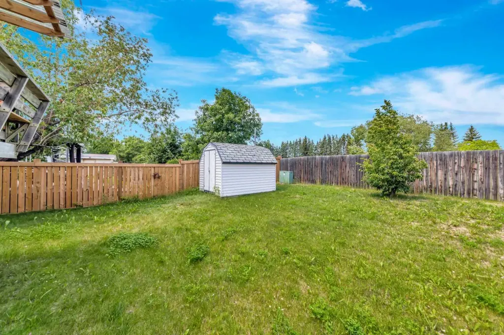 4508 39 Street Lloydminster SK S9V 2B9