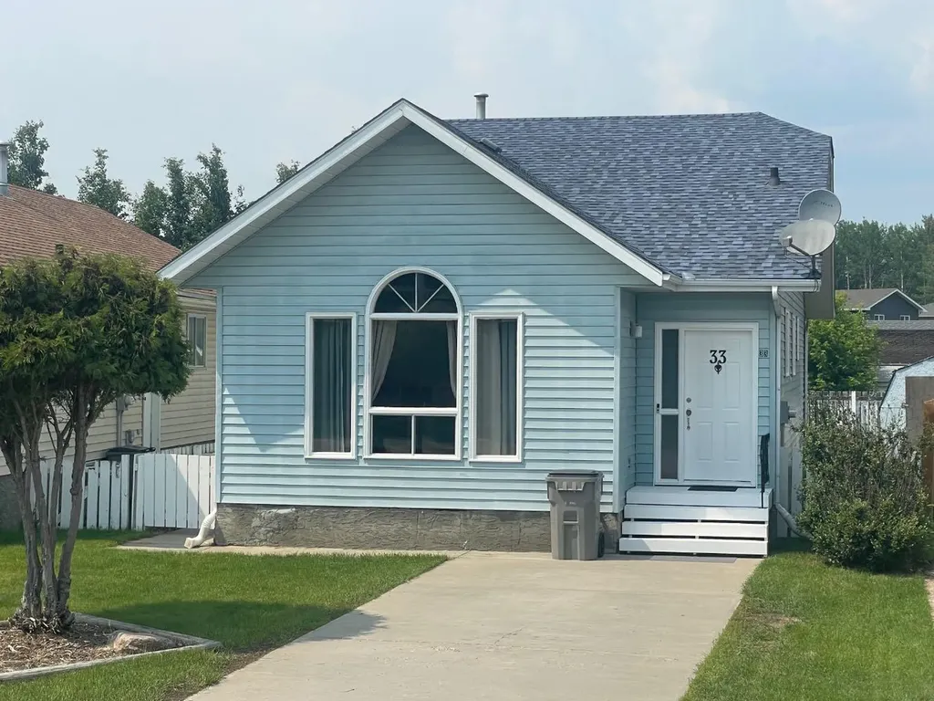 33 Graham Road Whitecourt AB T7S 1B7