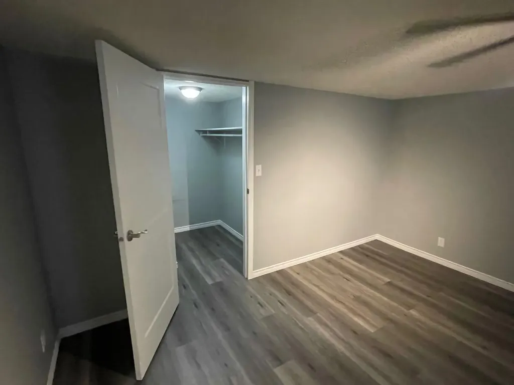 33 Graham Road Whitecourt AB T7S 1B7