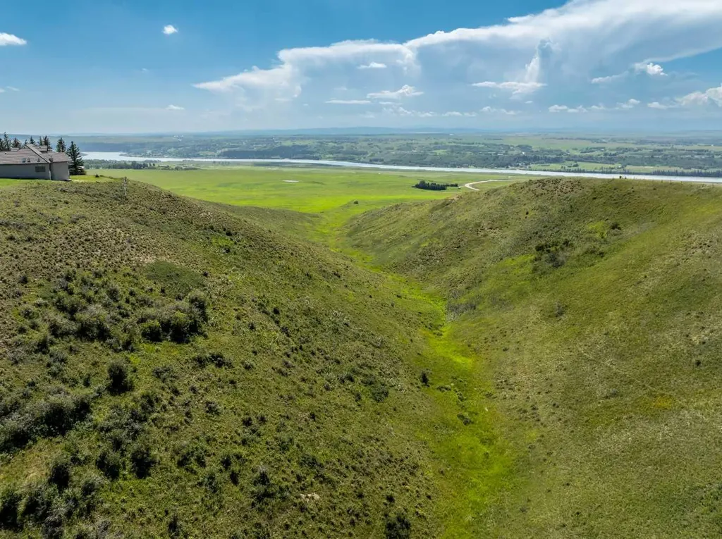 39 Taylor Bay Rural Rocky View County AB T3L 2P6