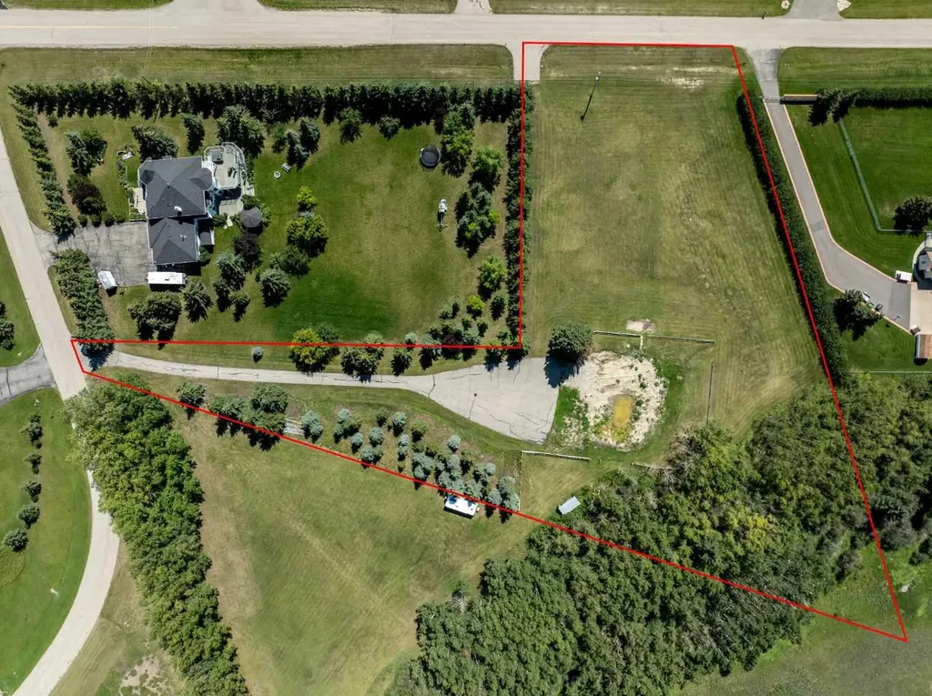 39 Taylor Bay Rural Rocky View County AB T3L 2P6