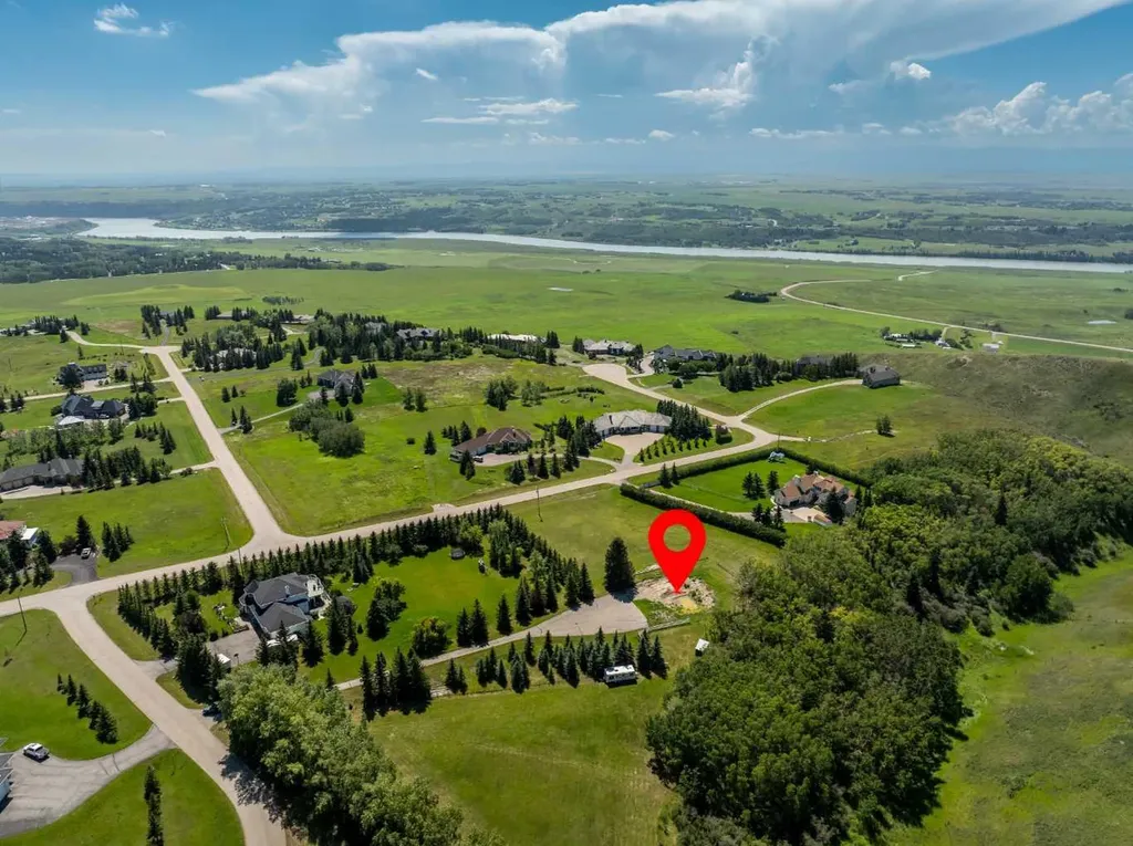 39 Taylor Bay Rural Rocky View County AB T3L 2P6