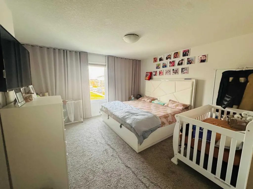 55 Corner Meadows Villas NE Calgary AB T3N1J5