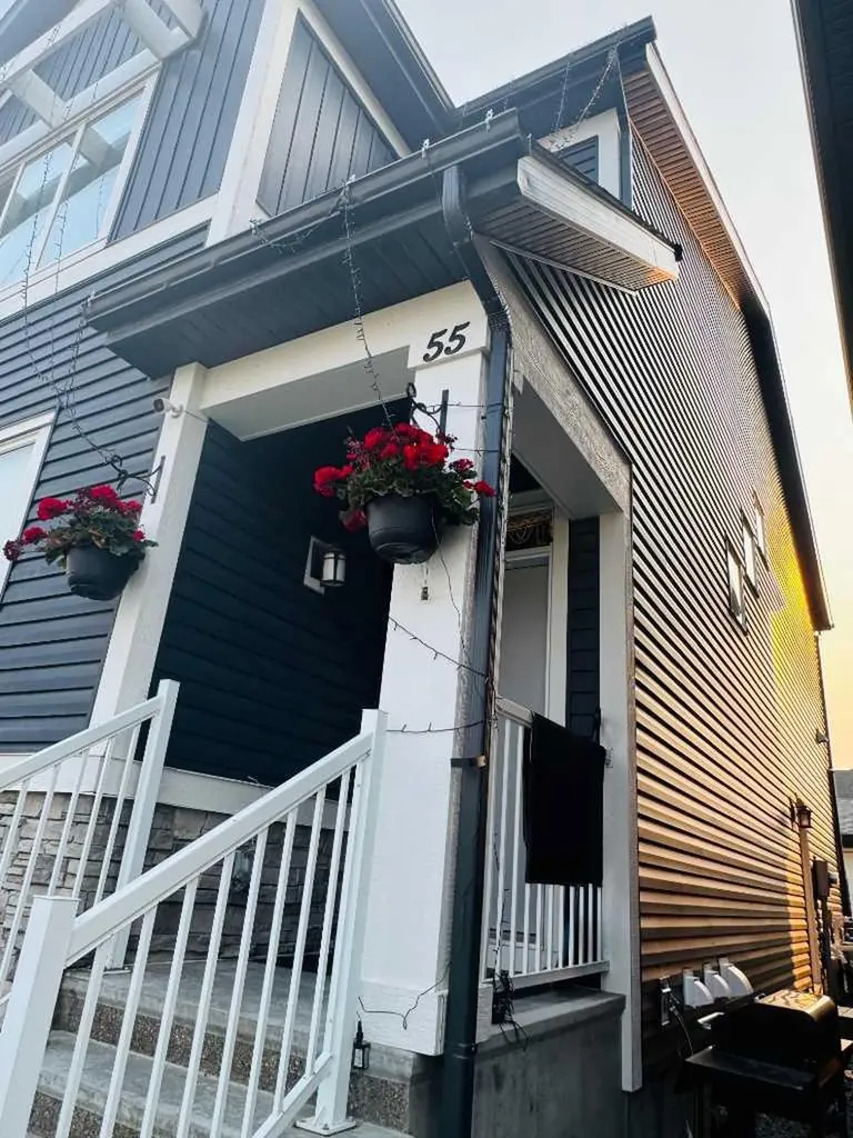 55 Corner Meadows Villas NE Calgary AB T3N1J4