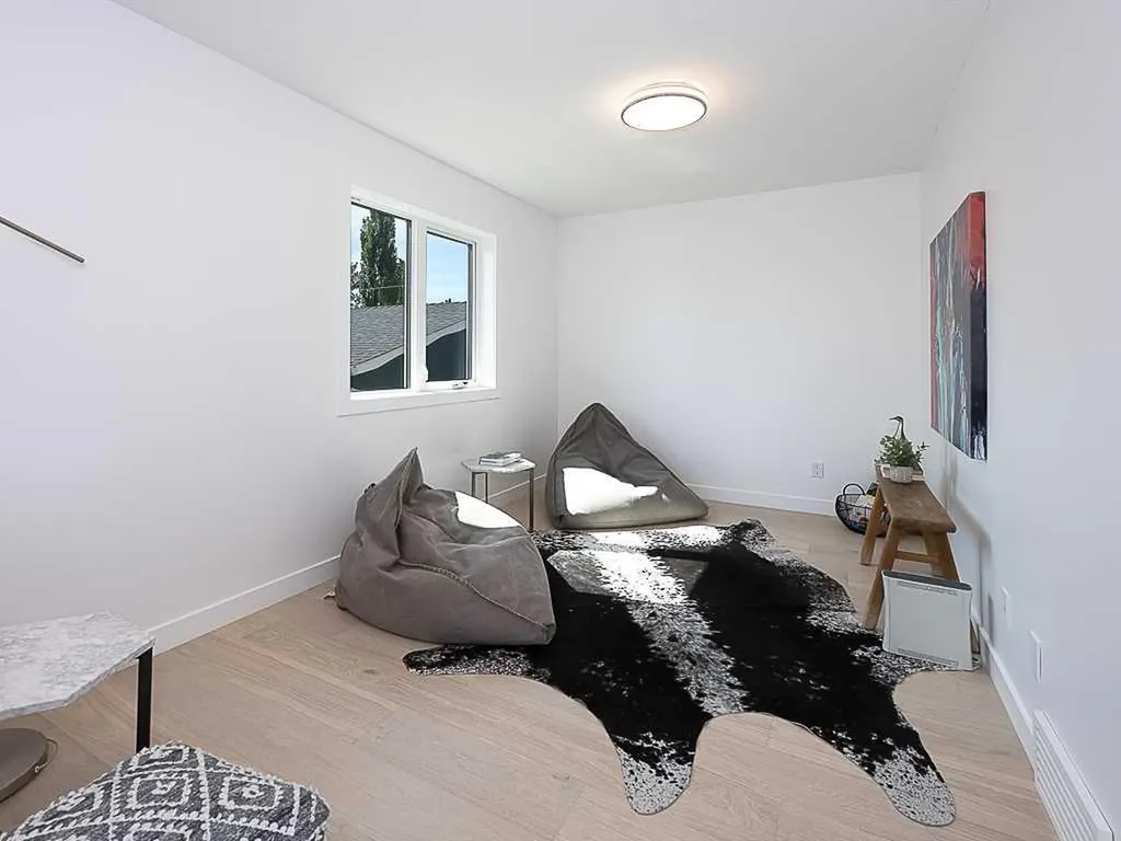 3520 Bulyea Crescent NW Calgary AB T2L 1N7