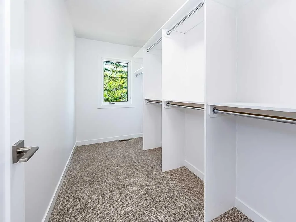 3520 Bulyea Crescent NW Calgary AB T2L 1N7