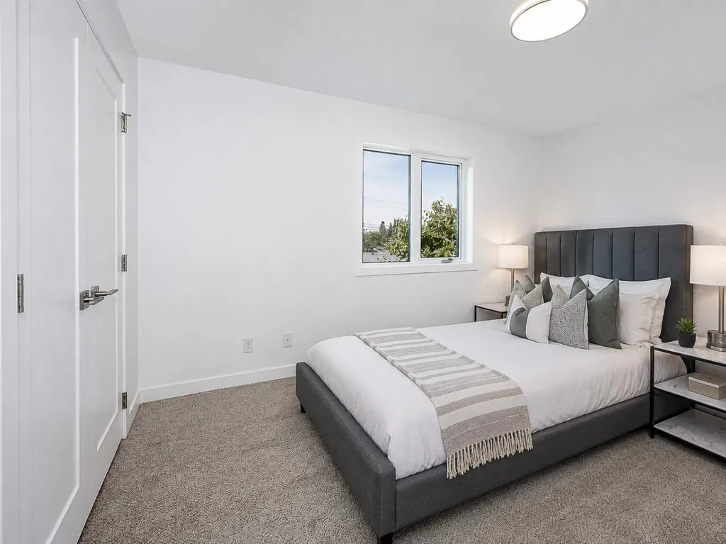 3520 Bulyea Crescent NW Calgary AB T2L 1N7