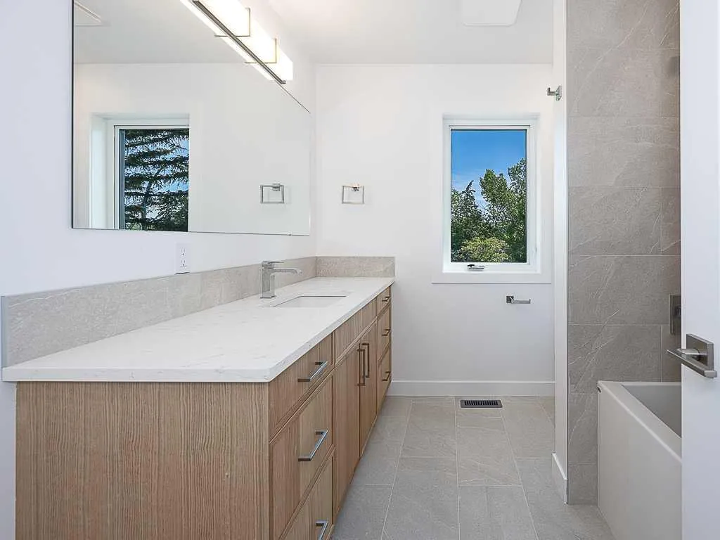 3520 Bulyea Crescent NW Calgary AB T2L 1N7