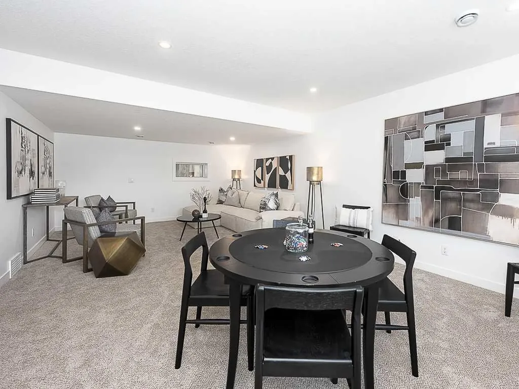 3520 Bulyea Crescent NW Calgary AB T2L 1N7