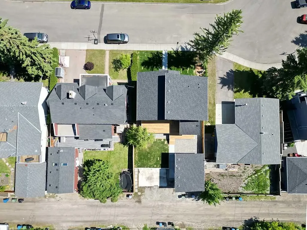 3520 Bulyea Crescent NW Calgary AB T2L 1N7