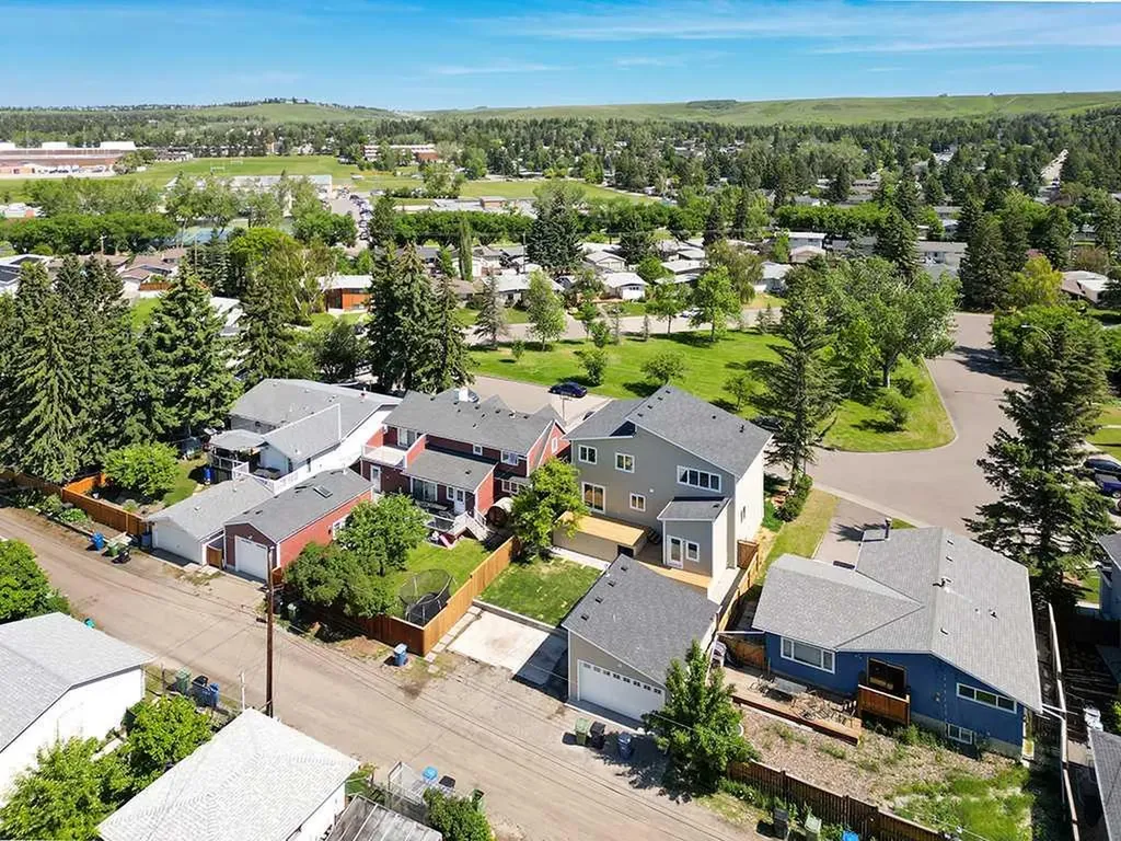 3520 Bulyea Crescent NW Calgary AB T2L 1N7