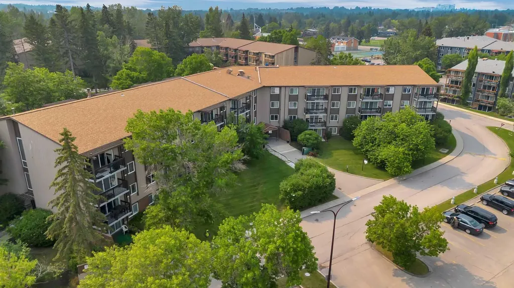 8948 Elbow Drive SW Calgary AB T2V 0H9