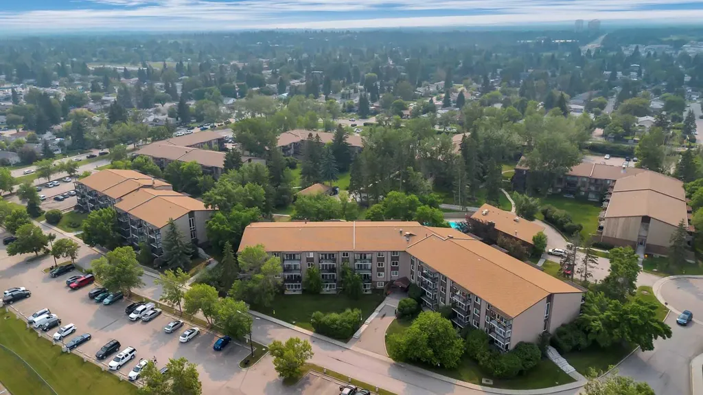 8948 Elbow Drive SW Calgary AB T2V 0H9