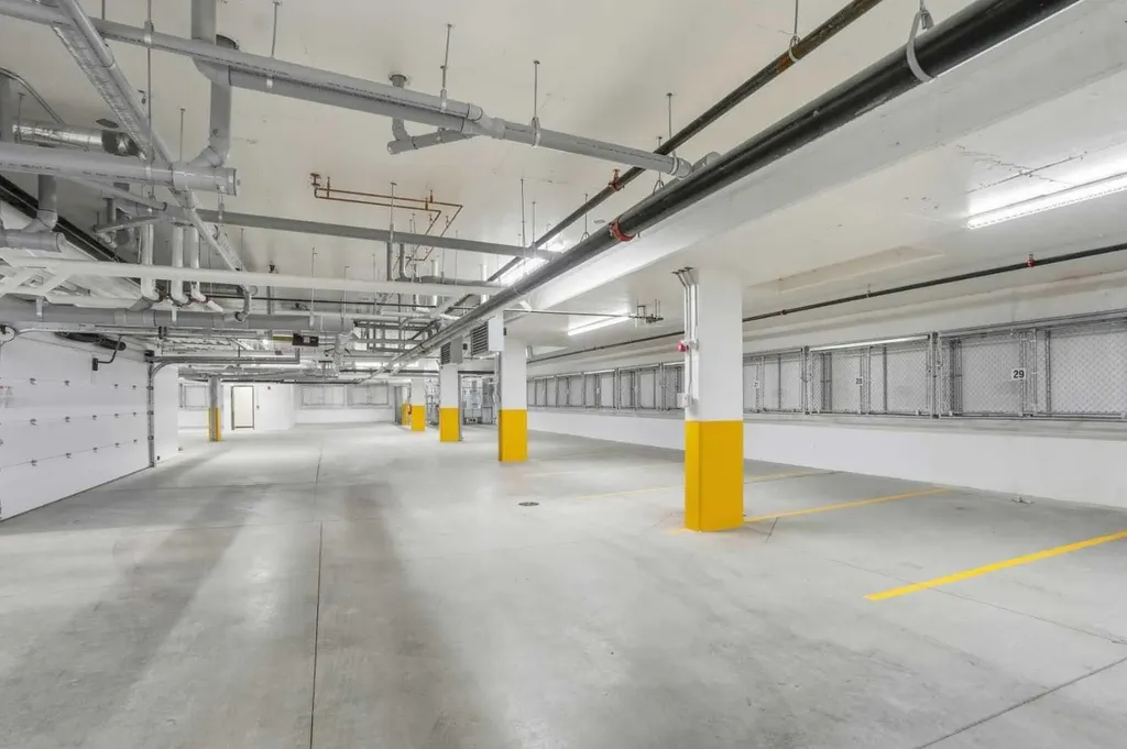 2117 81 Street SW Calgary AB T3H6H5