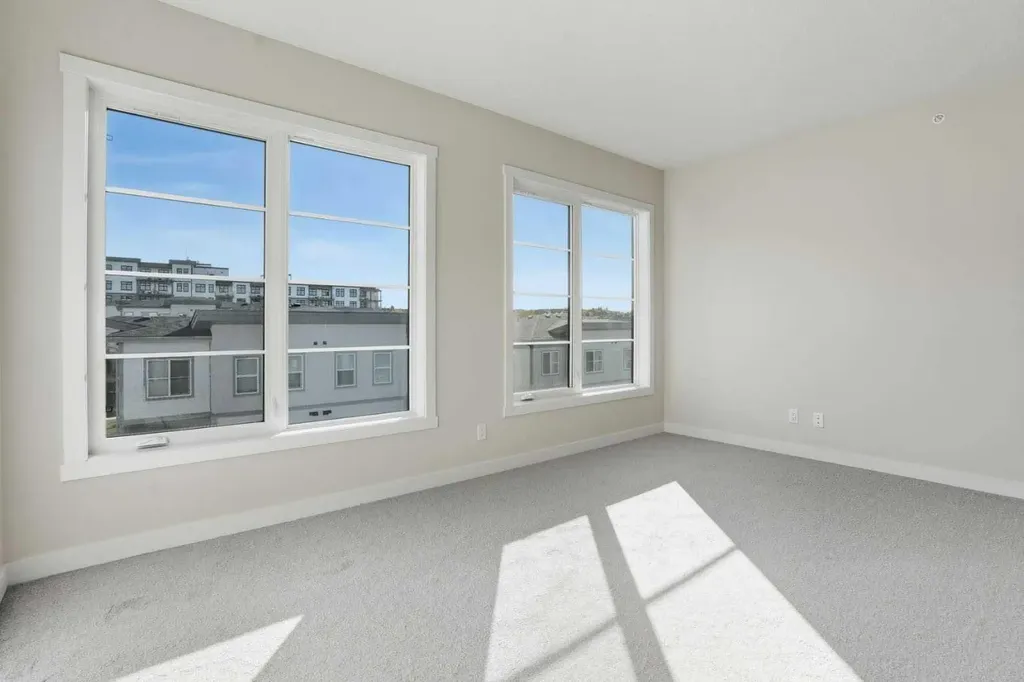 2117 81 Street SW Calgary AB T3H6H5