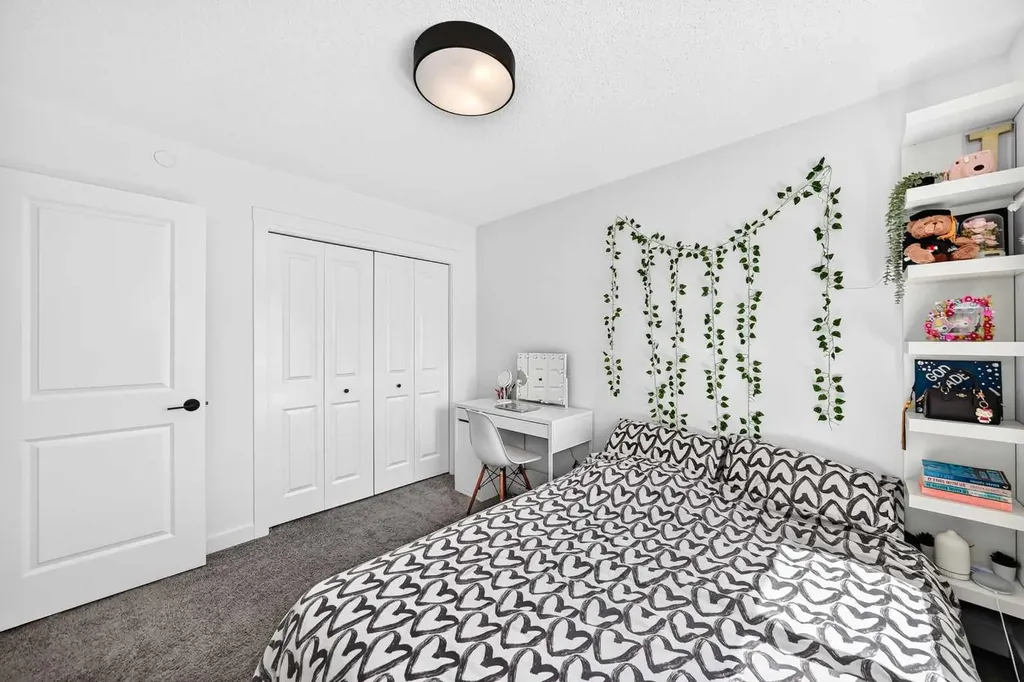 673 Livingston Way NE Calgary AB T3P1N8