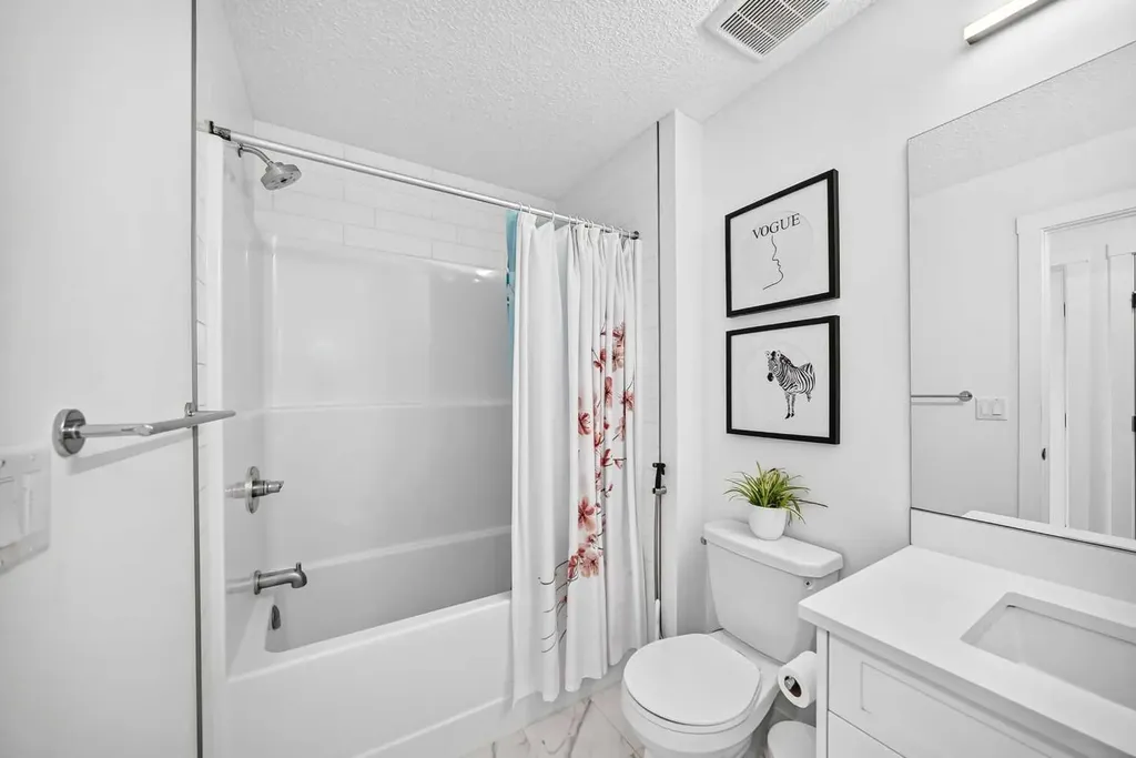 673 Livingston Way NE Calgary AB T3P1N8