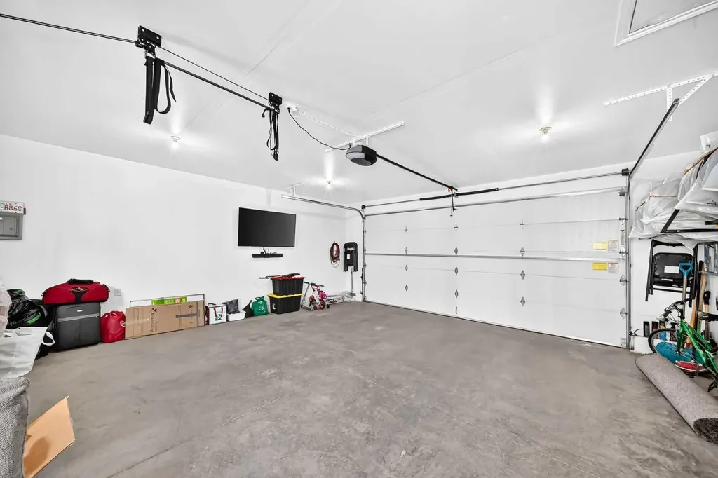 673 Livingston Way NE Calgary AB T3P1N8