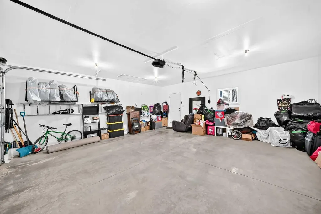 673 Livingston Way NE Calgary AB T3P1N8