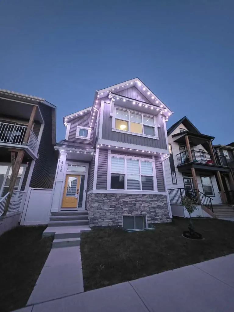 673 Livingston Way NE Calgary AB T3P1N8