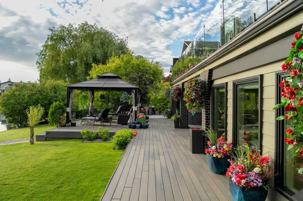 85 Sunset Way SE Calgary AB T2X 3C1