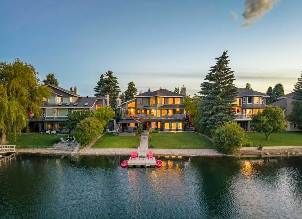 85 Sunset Way SE Calgary AB T2X 3C1