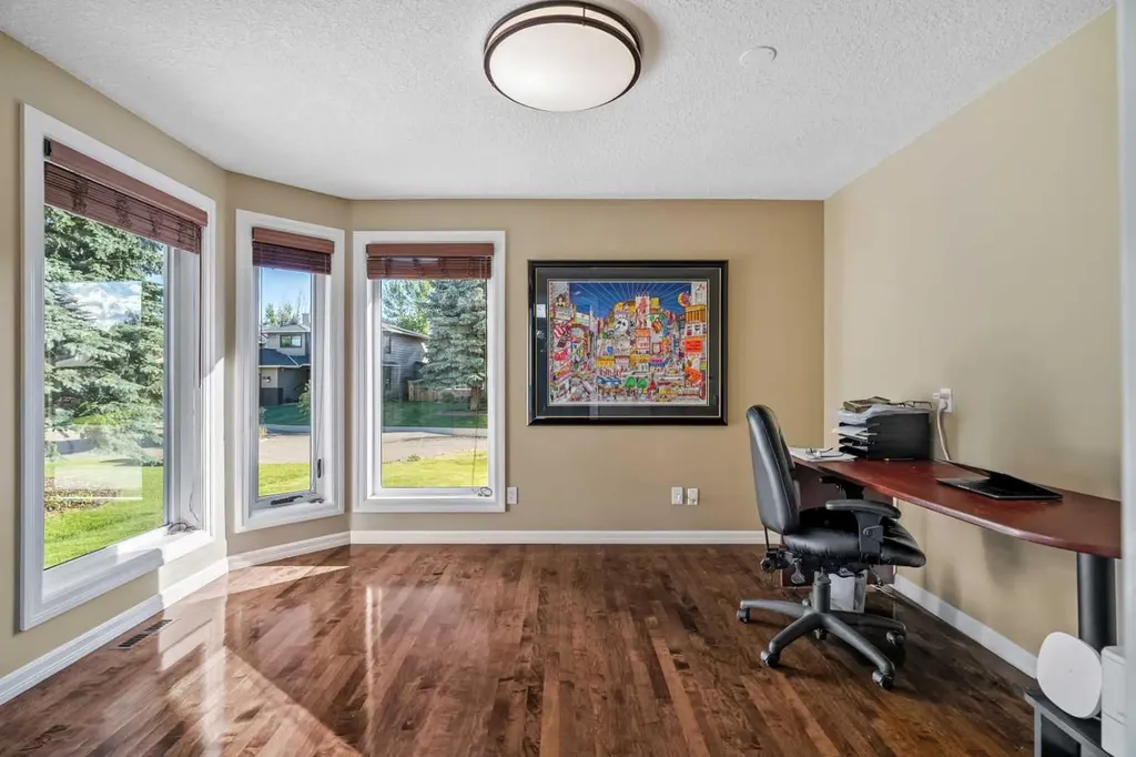 85 Sunset Way SE Calgary AB T2X 3C1