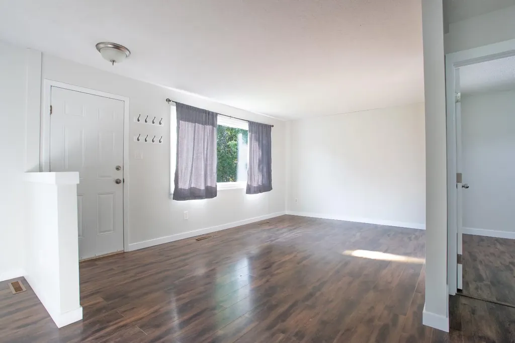 3409 49 Avenue Lloydminster SK S9V 2A2