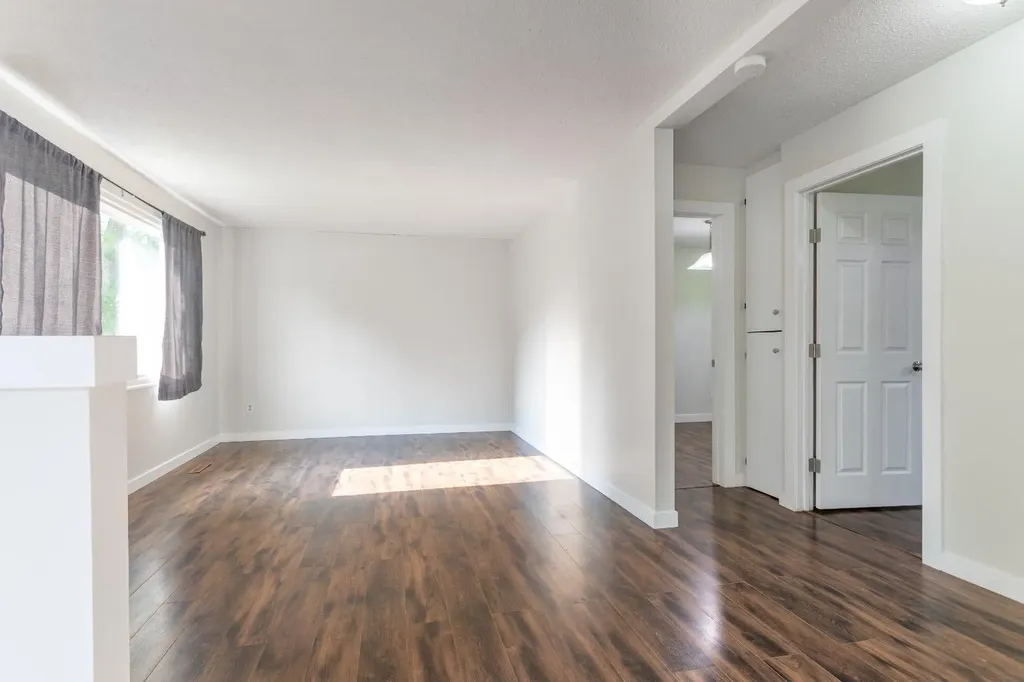 3409 49 Avenue Lloydminster SK S9V 2A2