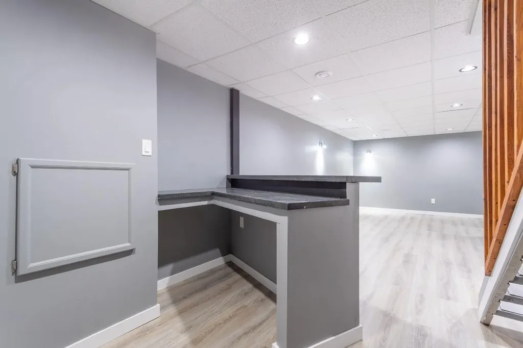 3409 49 Avenue Lloydminster SK S9V 2A2