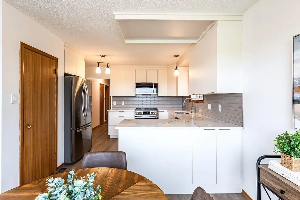 851 Mccutcheon Drive NW Medicine Hat AB T1A6X9