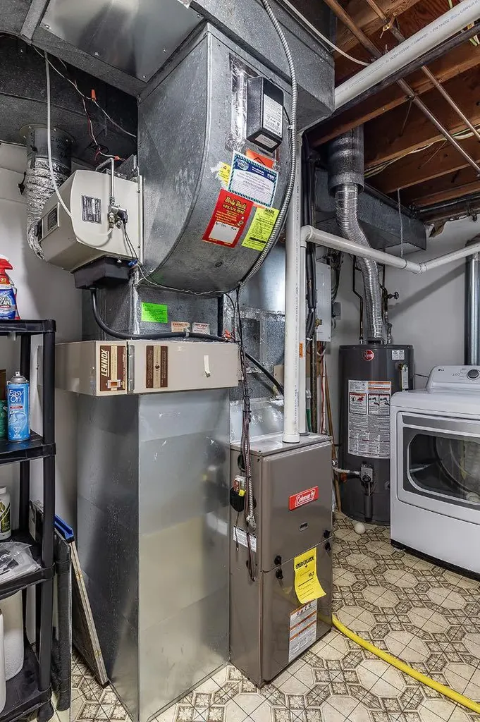 851 Mccutcheon Drive NW Medicine Hat AB T1A6X9