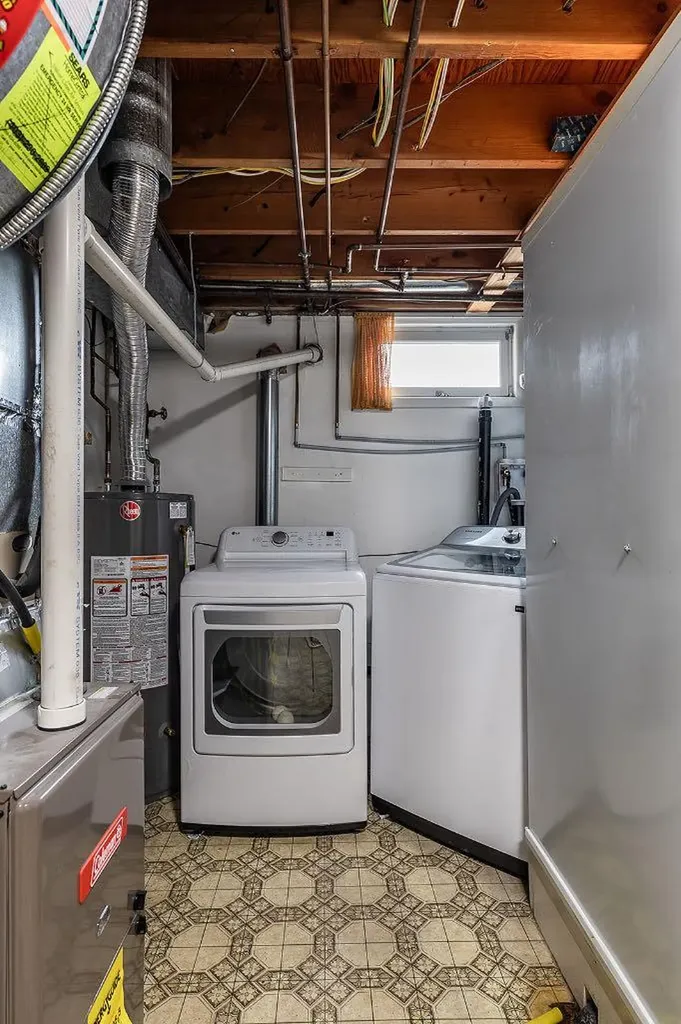 851 Mccutcheon Drive NW Medicine Hat AB T1A6X9