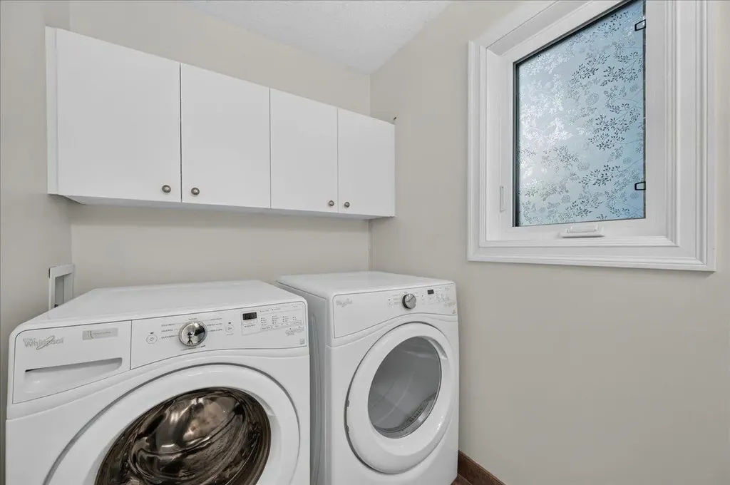 2511 Exshaw Road NW Calgary AB T2M4E6