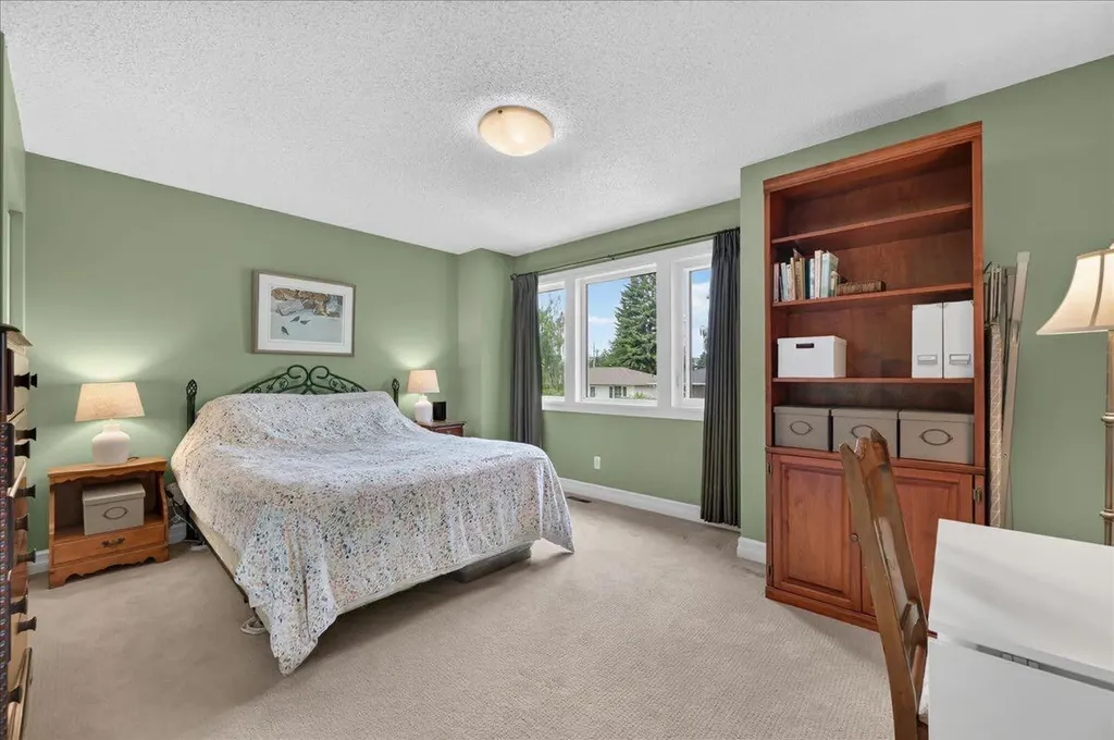 2511 Exshaw Road NW Calgary AB T2M4E6