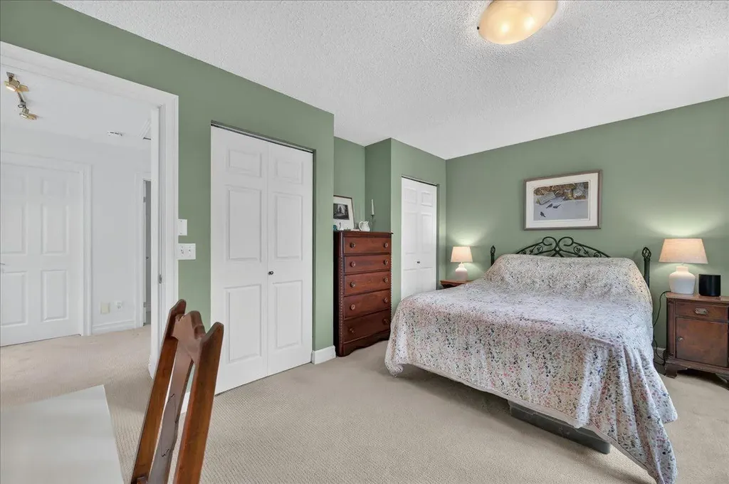 2511 Exshaw Road NW Calgary AB T2M4E6